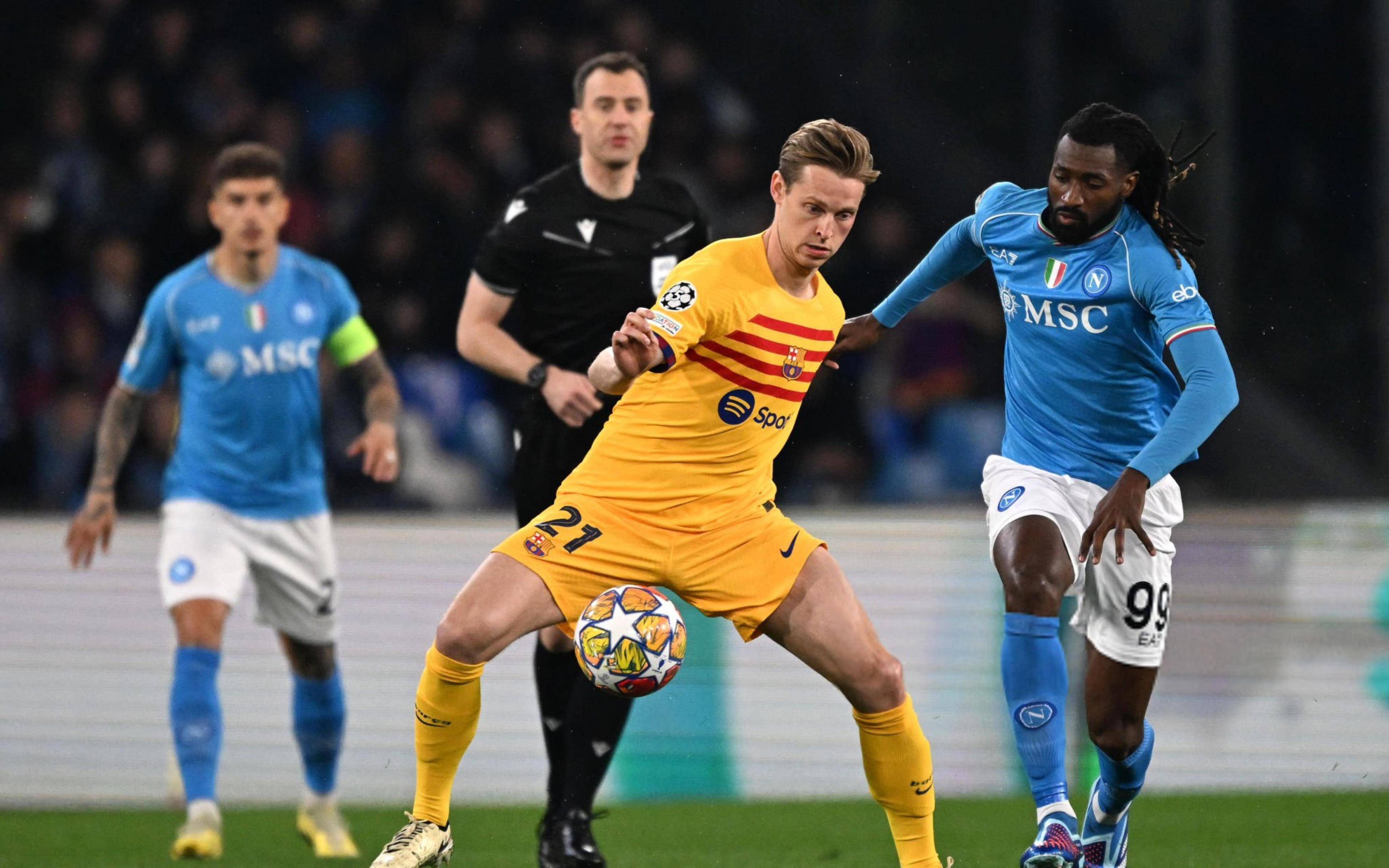 包含那不勒斯战平里昂,莱万乌龙送礼意甲的词条 包含那不勒斯战平里昂,莱万乌龙送礼意甲的词条