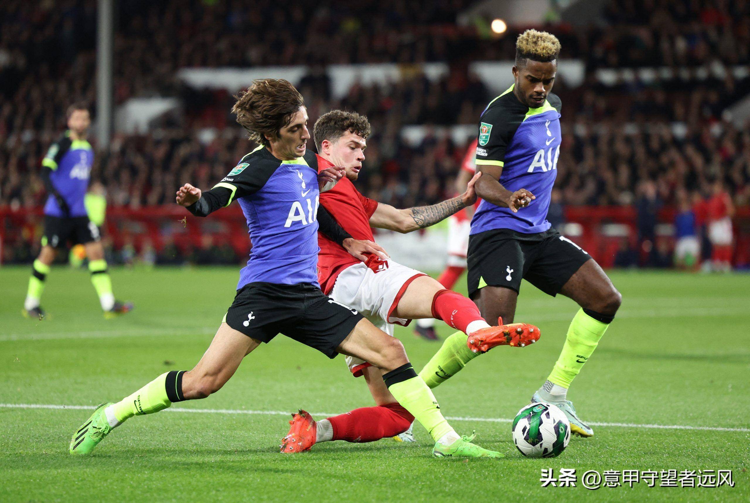 包含热刺轻取里昂，德布劳内补时绝平西甲的词条