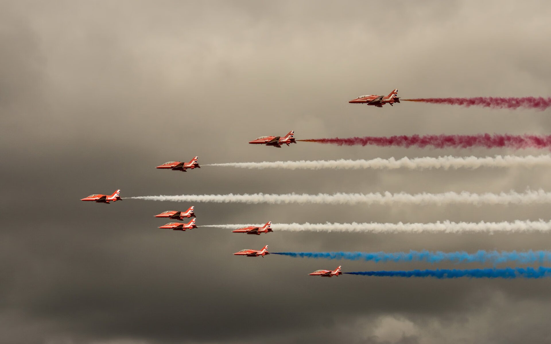若日尼奥一剑封喉!解析卡塔尔球队如何闪电击溃拉齐奥
